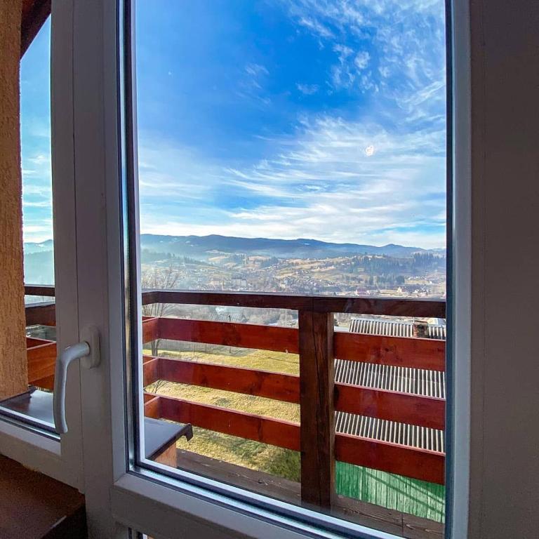Balkón nebo terasa v ubytování Краєвид