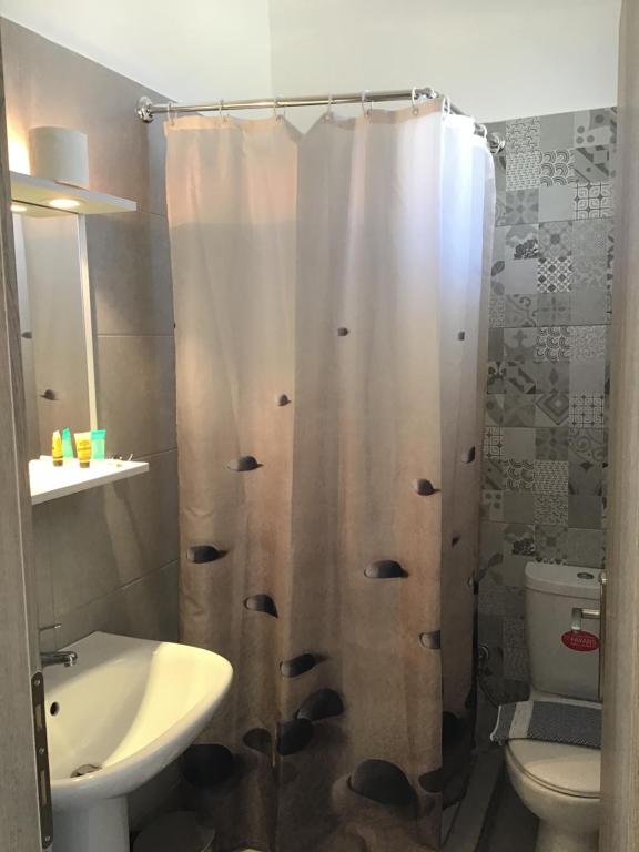 Be Happy Apartments - 12