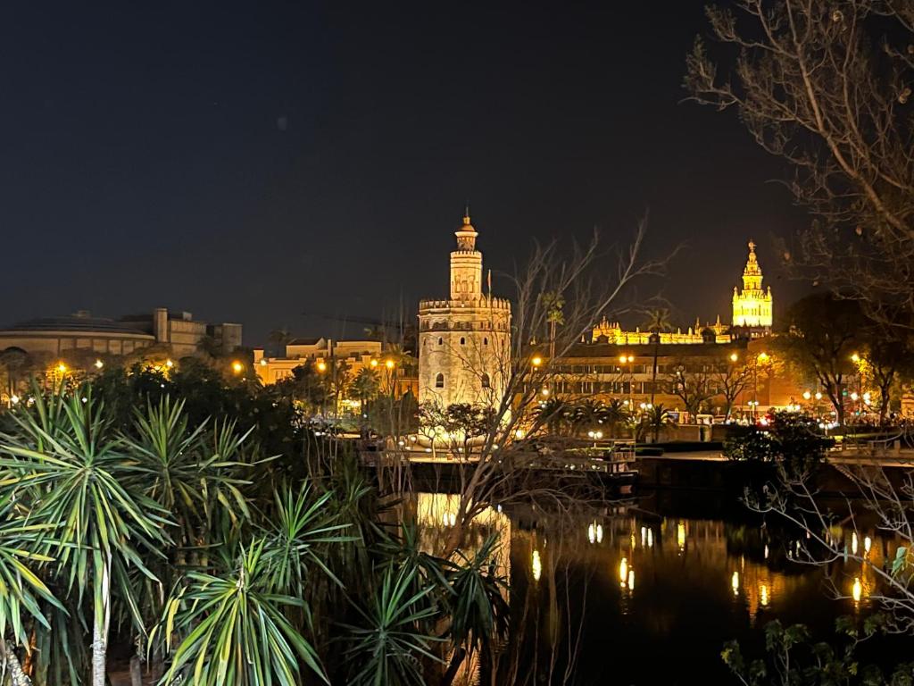 Milenium Palace - Garaje incluido - Piscina-FIBES, Seville ...