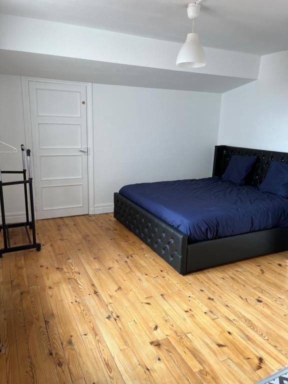 Postel nebo postele na pokoji v ubytování Maison Clermont Ferrand