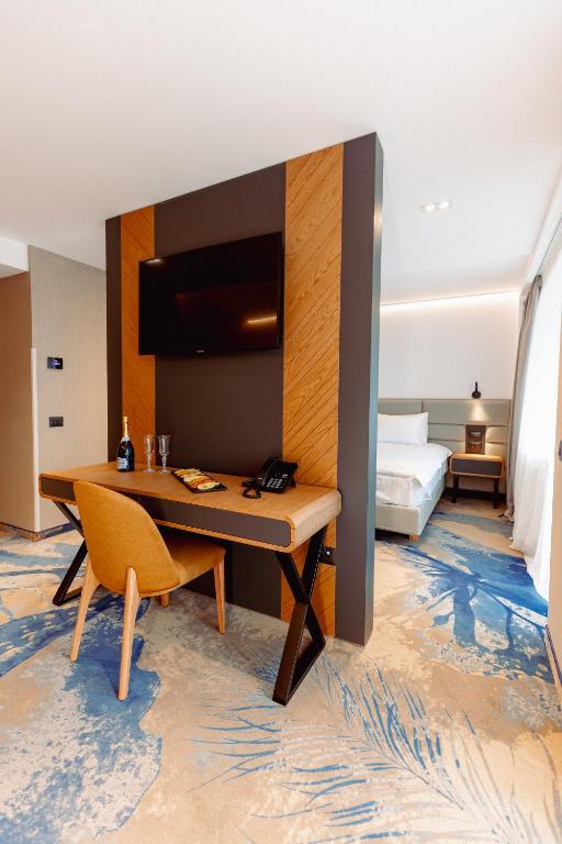 Hotel Alexandrion Experience - Princess Suite With City View