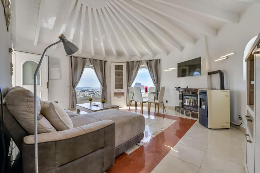 A kitchen or kitchenette at Villas Guzman - Tango