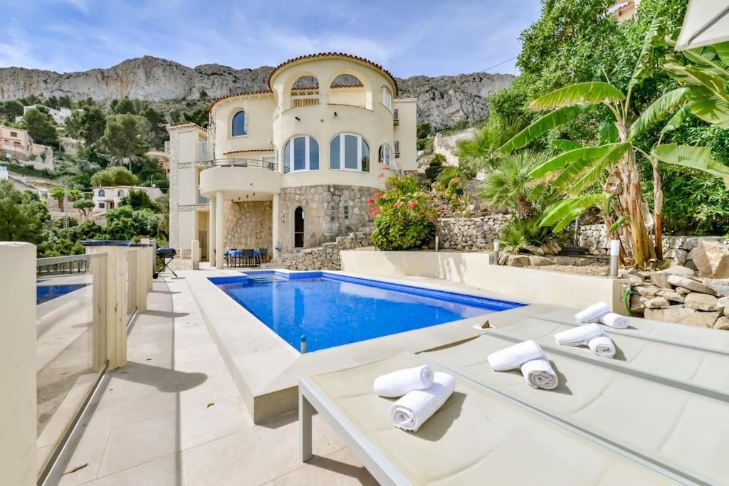 The swimming pool at or close to Villas Guzman - Tango