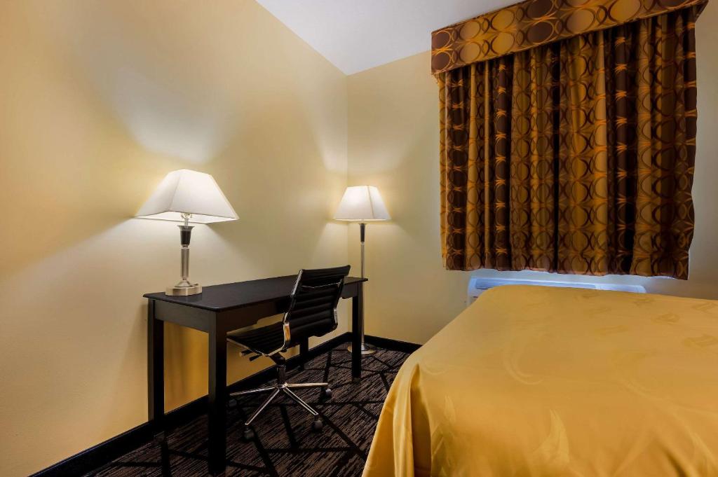 Quality Inn Fort Payne - キングルーム 禁煙