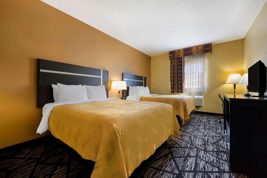 Quality Inn Fort Payne - Double Room With Two Double Beds - Non-Smoking