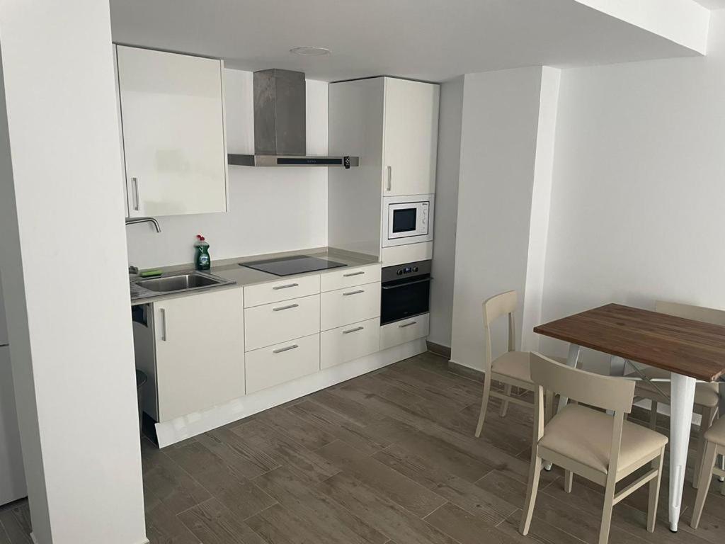 Kuchnia lub aneks kuchenny w obiekcie Apartamento Empul La Barrosa