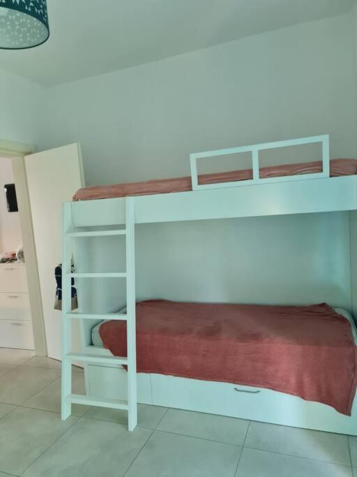 Lisa's apartment- a place to be! - Imazhi 7