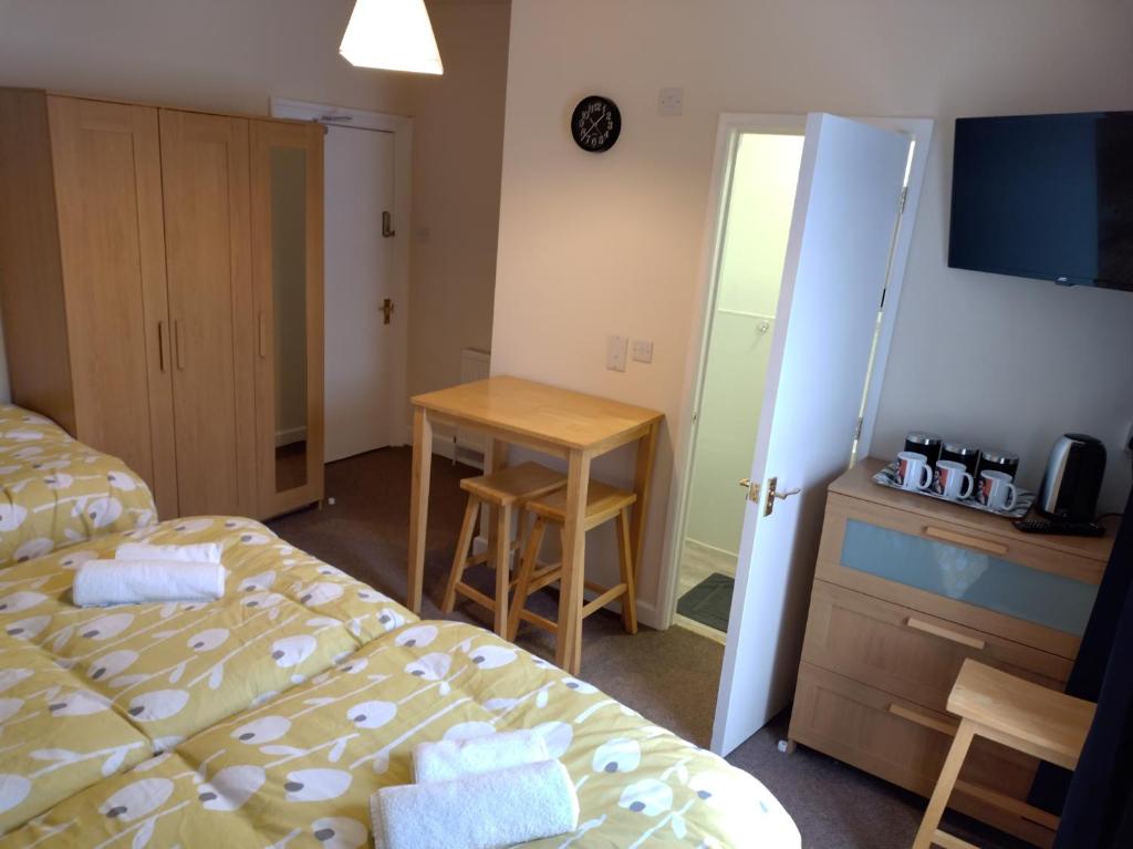 Elm Tree Guest House - Camera Tripla Comfort Con Doccia