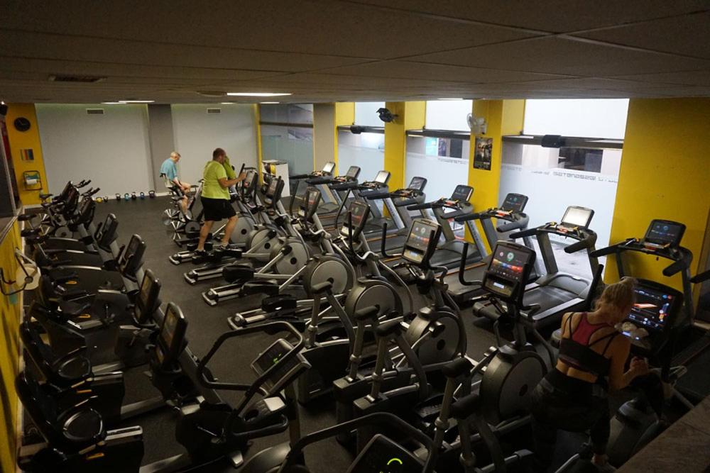 Posilňovňa alebo fitness centrum v ubytovaní Appartment Totally upgraded at BENAL BEACH
