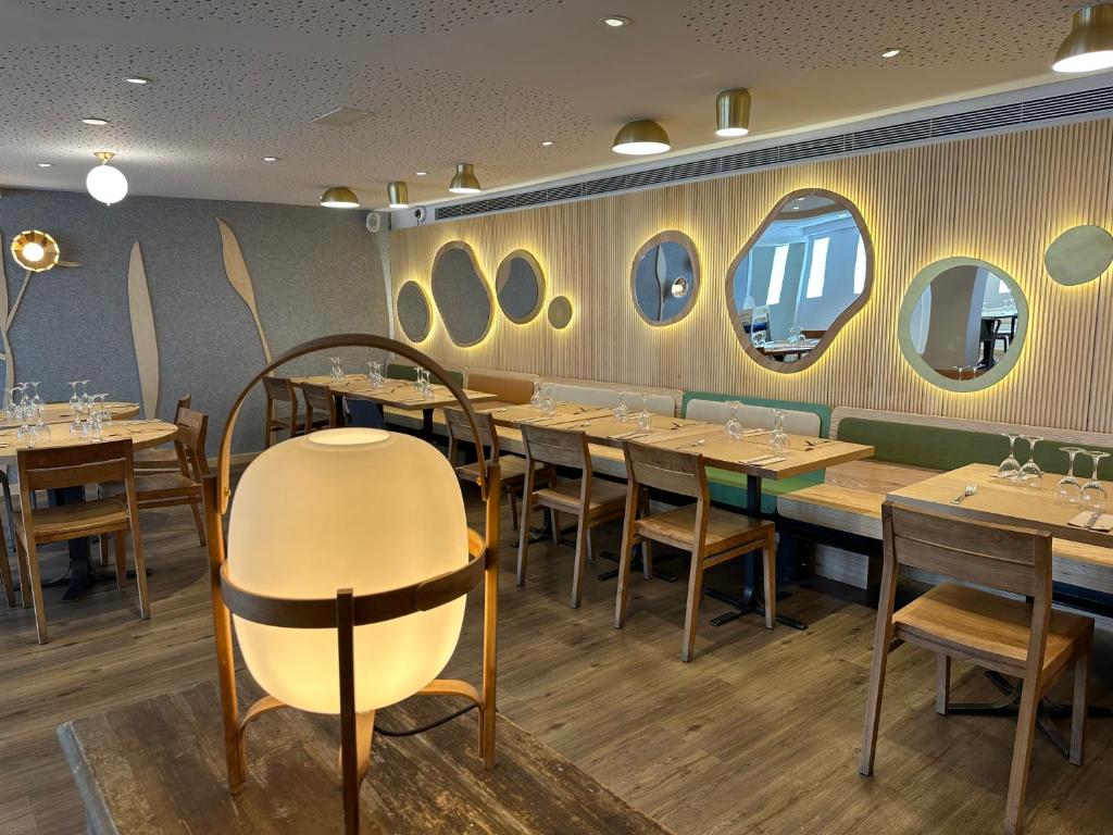 Restaurace v ubytování Apartahotel Dos Ríos Ainsa