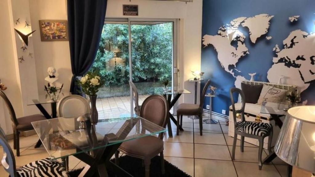Posedenie v ubytovaní VILLA RAFFAELLA