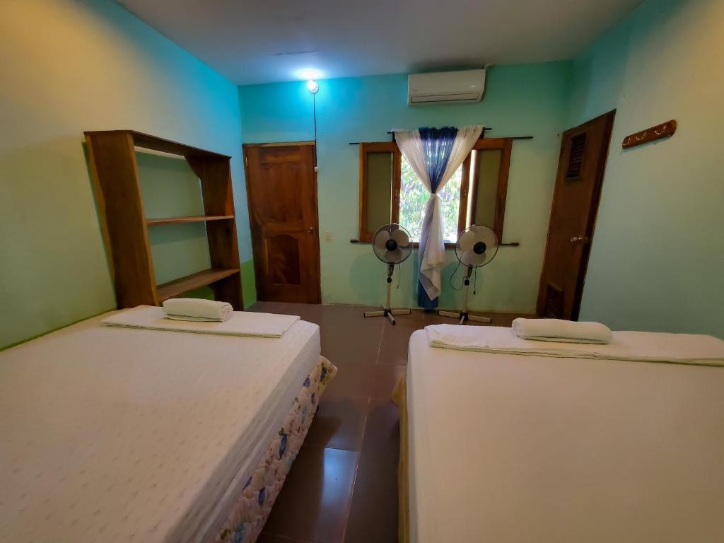 Casa de Gio - Sala Cuádruple Económica