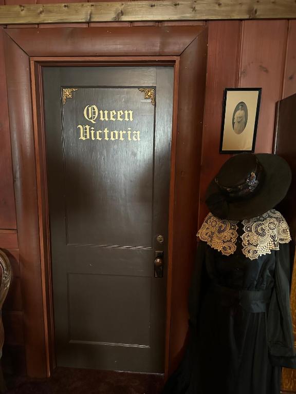 Inn of Glen Haven - Deluxe Queen Suite
