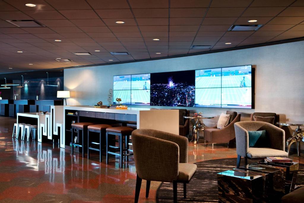 Toronto Marriott City Centre Hotel - Resim 7