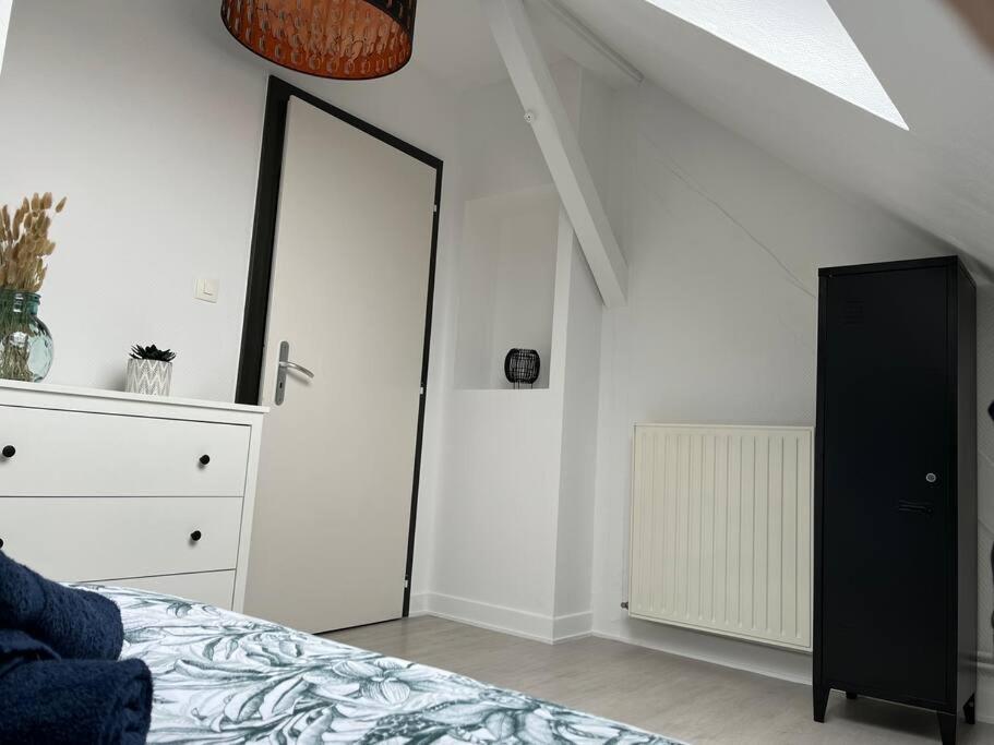 Posteľ alebo postele v izbe v ubytovaní Appartement T3 rénové 60m2 proche centre Colmar