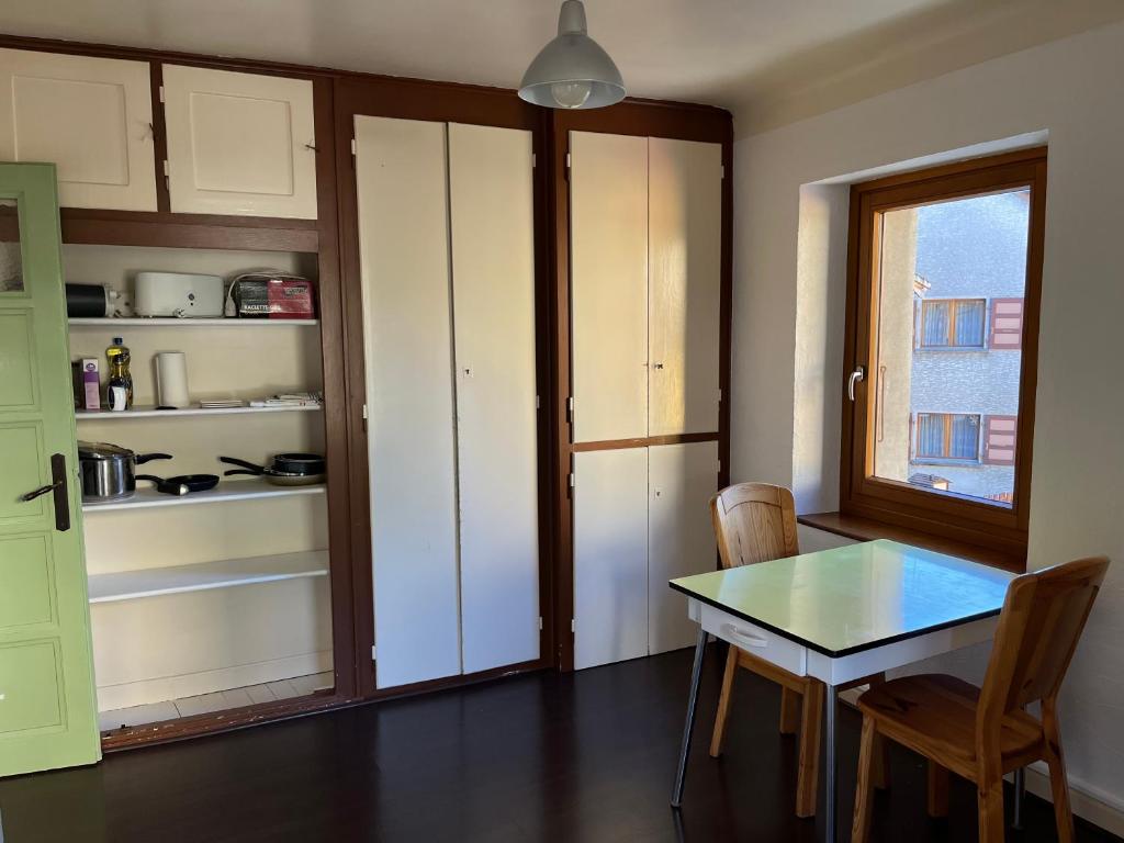 Logements des Marmottons - Cœur de village à Bonne - Appartamento Con Balcone