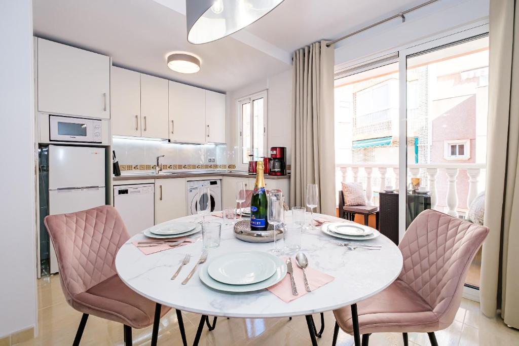 Kép Holiday Suite Fuensanta 3B szállásáról Torreviejában a galériában