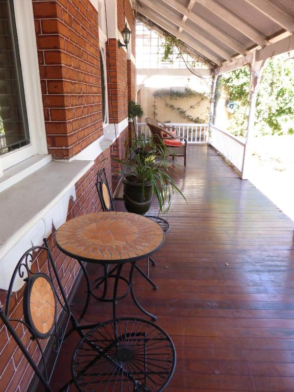 Ein Balkon oder eine Terrasse in der Unterkunft Lakeside Bed & Breakfast