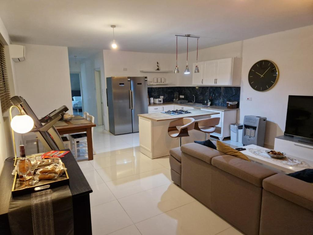 Apartment Town Pent House, Luqa, Malta