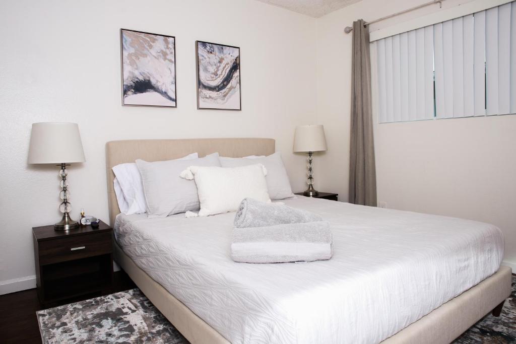 رزرو هتل و هاستل، Homey Oasis در عرض چند دقیقه از ماجراهای سن دیگو, 09197245266