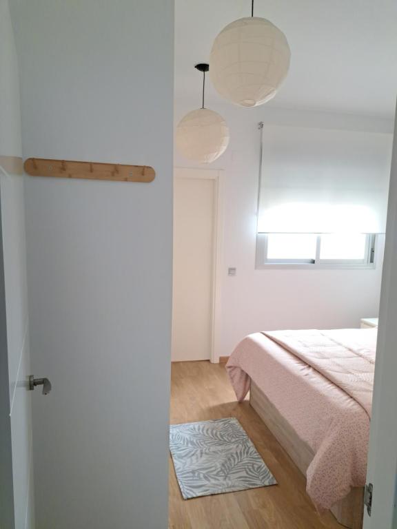Zdjęcie z galerii obiektu Apartamento con encanto y parking Trinidad 21 w Maladze