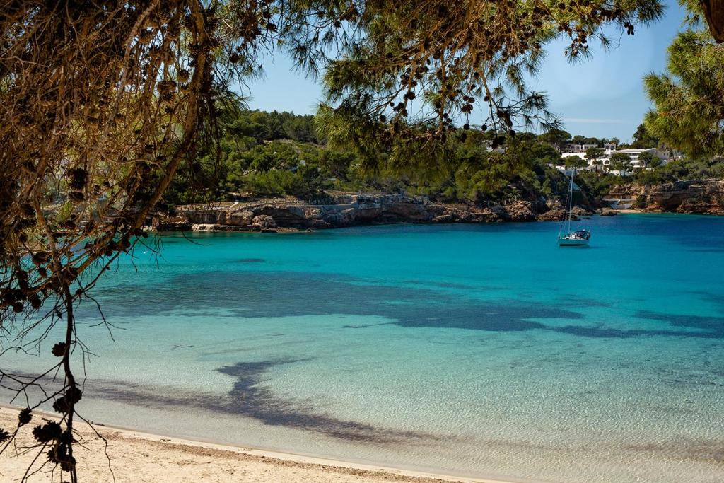 Hostal La Cigüeña, Portinatx – Updated 2023 Prices