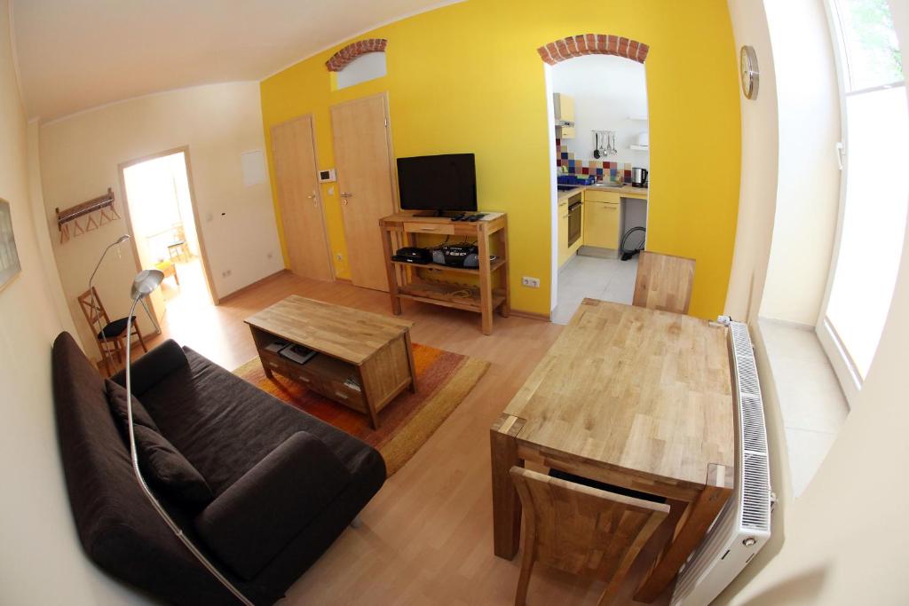 Jessop Haus - One-Bedroom Apartment 34 A - Ground Floor