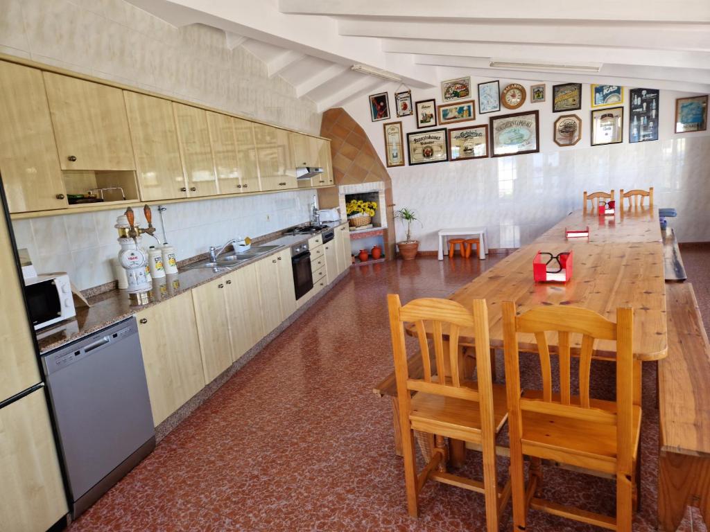 Kuchyň nebo kuchyňský kout v ubytování CASA MAR DA LAXE