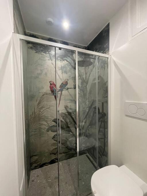 A bathroom at Casa Visconti, Bordighera, vista mare