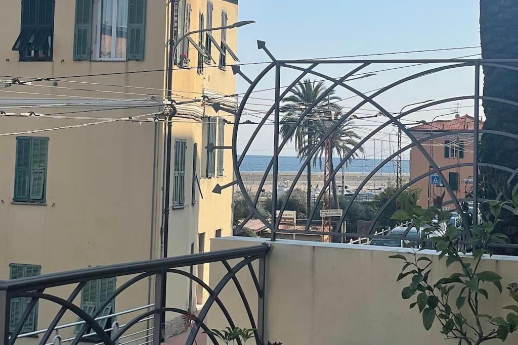 The building in which Az apartmant is located