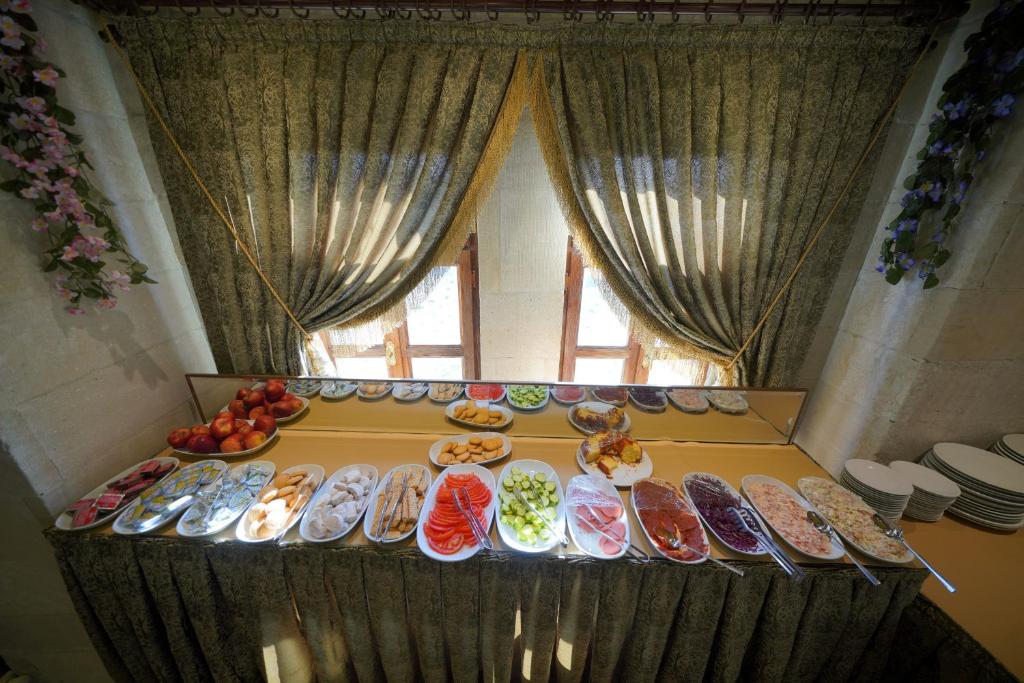 Jídlo v hotelu nebo okolí