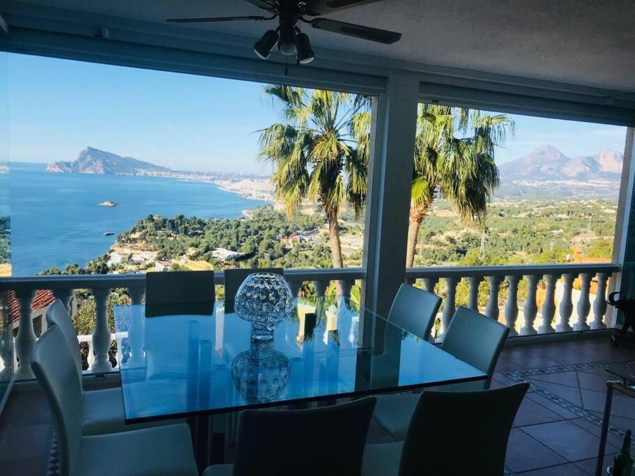 Fotografia z galérie ubytovania VILLA ALTEA HILLS, vue mer, piscine chauffée, WIFI v Alicante