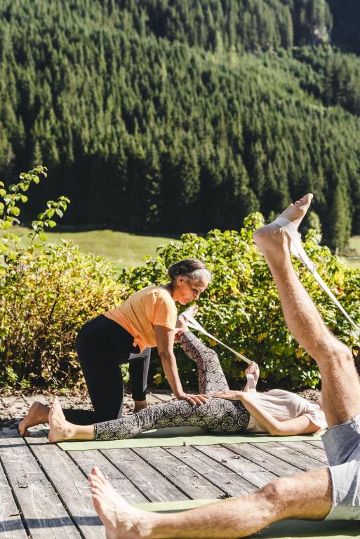 Hosté ubytování Traumhotel Alpina Superior --Luxushotel mit Badesee