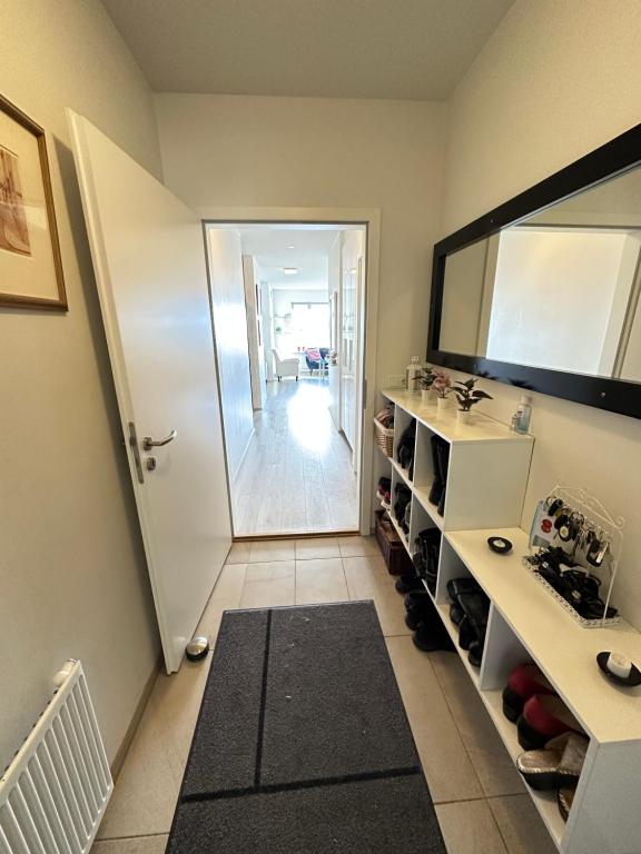TV a/nebo společenská místnost v ubytování Modern 2 bedroom apartment in Kópavogur