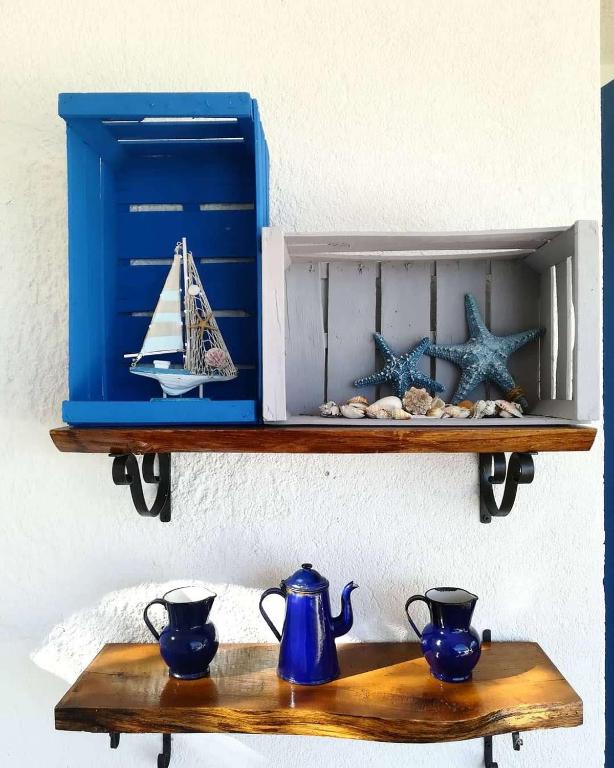 Příslušenství pro přípravu čaje a kávy v ubytování Dimora Mediterranea
