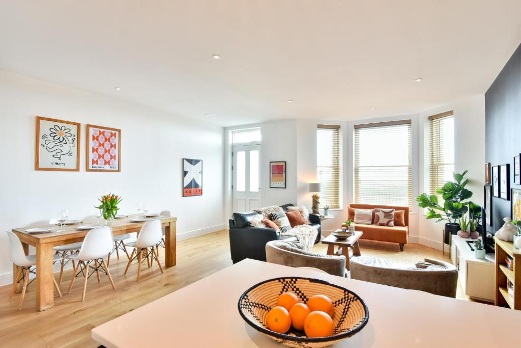 15 Kingsway House, Worthing Updated 2024 Prices