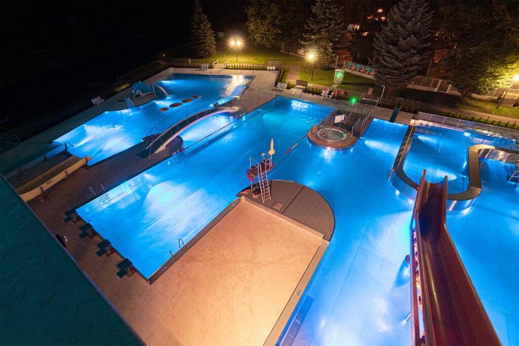 Bazén v ubytování Skiapartma - Říčky v Orlických horách nebo v jeho okolí