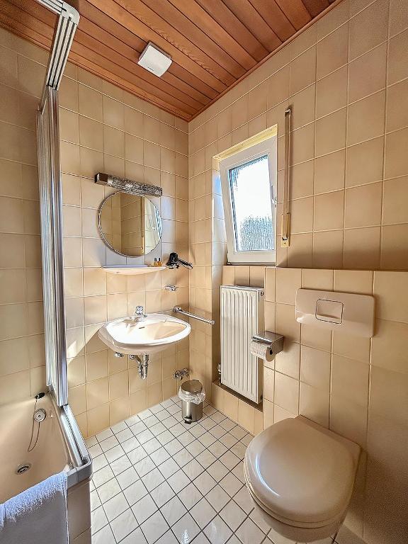 Koupelna v ubytování Keller Höhe