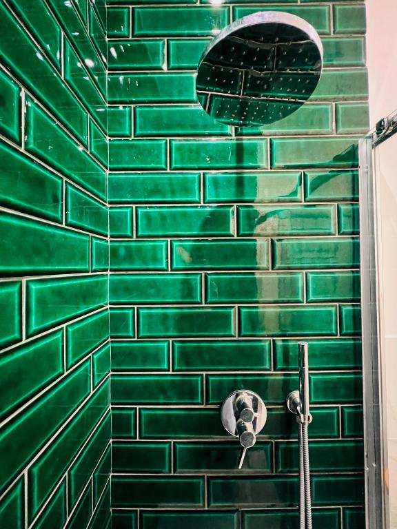 A bathroom at Catania Rooms