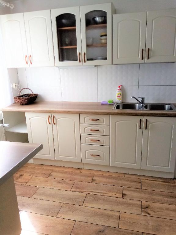 Kuchyňa alebo kuchynka v ubytovaní Apartament STOKROTKA