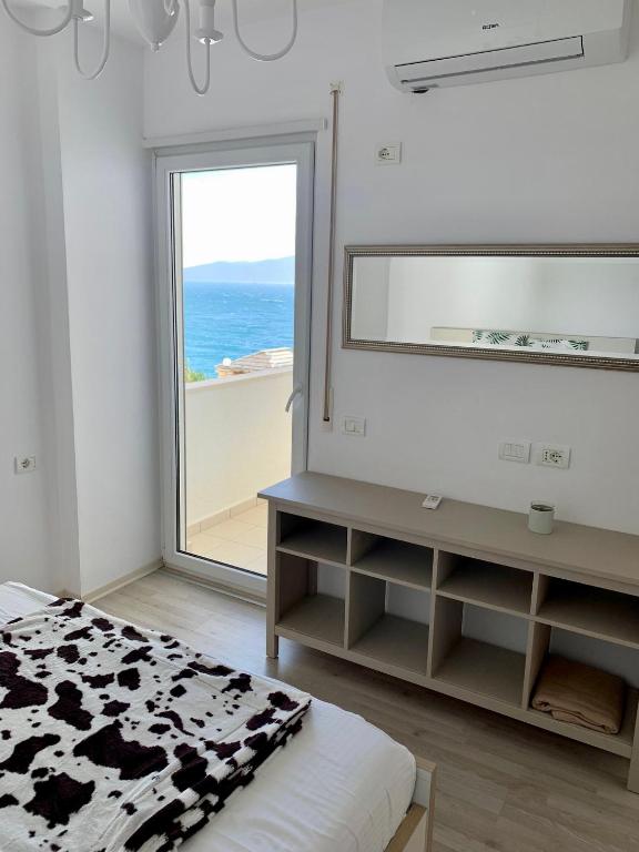 Loli Apartment Luxury white Residence - Imazhi 6