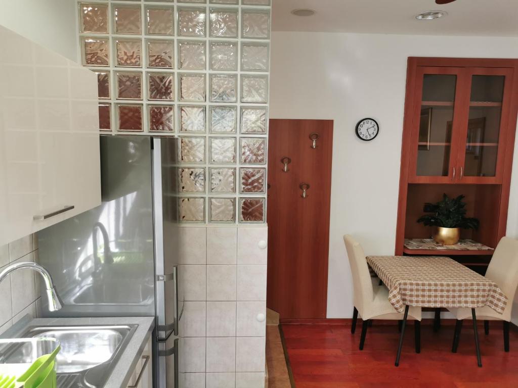 Apartment Luci near Bacvice beach - 10