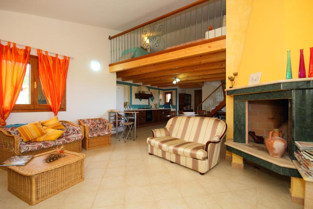 Casa sulla Collina a Sant'Antioco - Villa panoramica