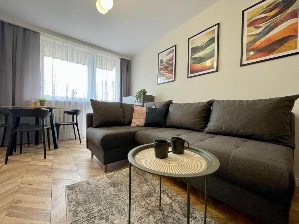 Przytulny Apartament niedaleko Radomskiego Centrum Sportu - Apartamento De Una Habitación