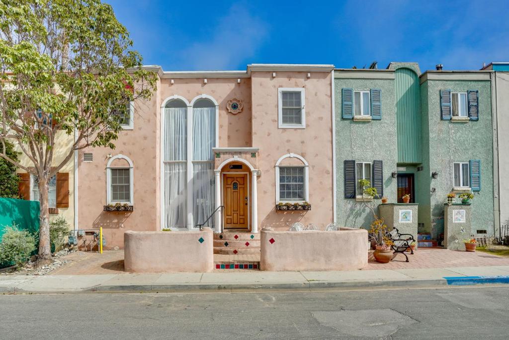 Dreamy Catalina Island Home, Walk to Beach and Ferry, Avalon (updated