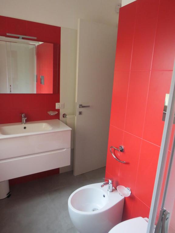 A bathroom at Casa vacanza il Gelsomino Magico