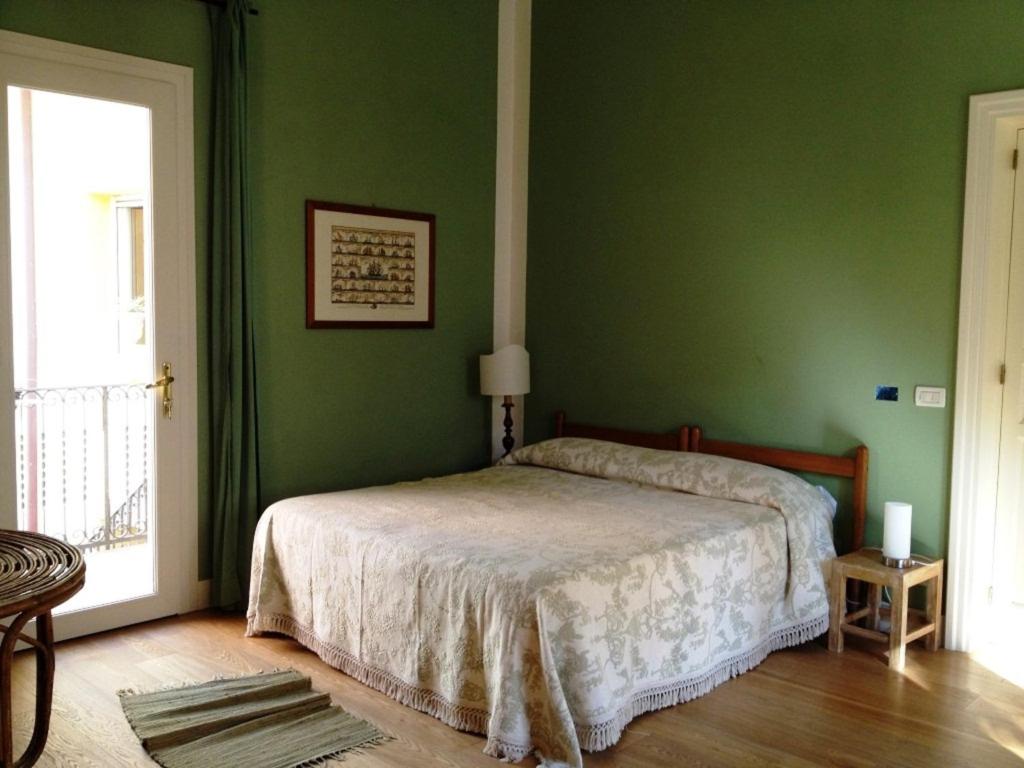 A bed or beds in a room at B&B Case a San Matteo