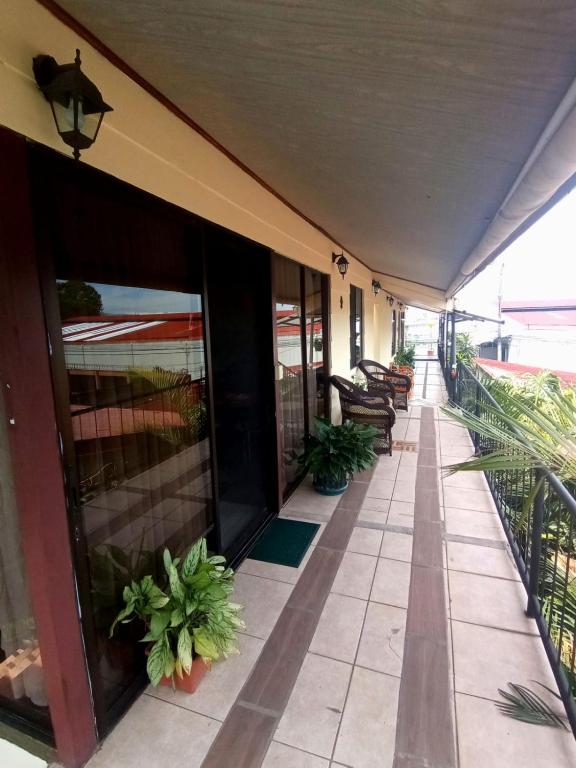 Nirvana Apartament Hostal - King Studio Con Sofá Cama