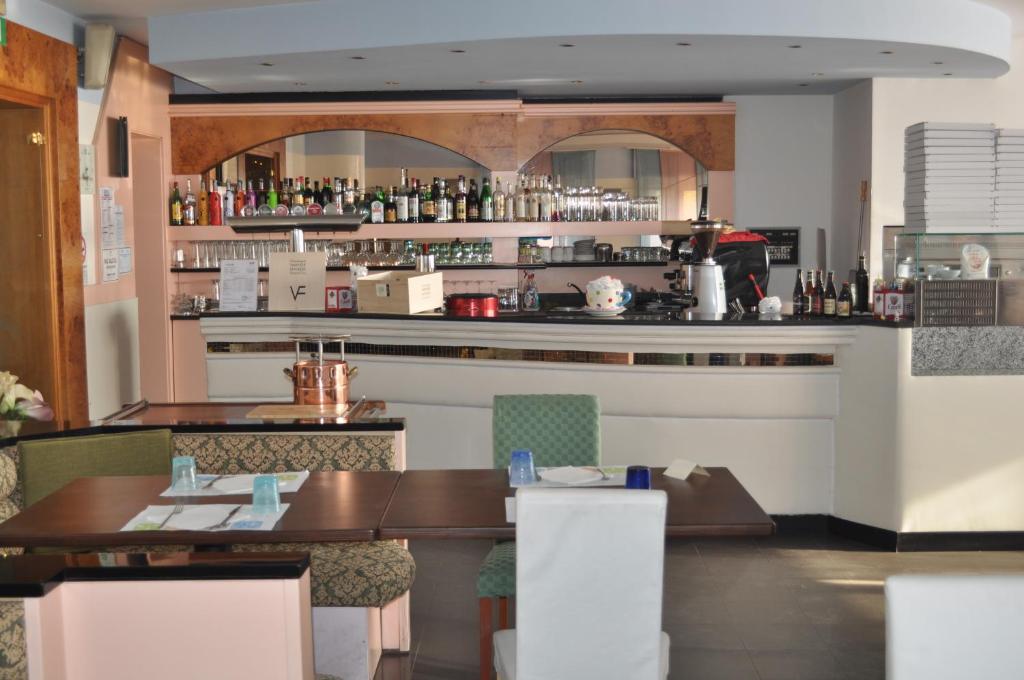 Lounge nebo bar v ubytování Hotel Green castellani