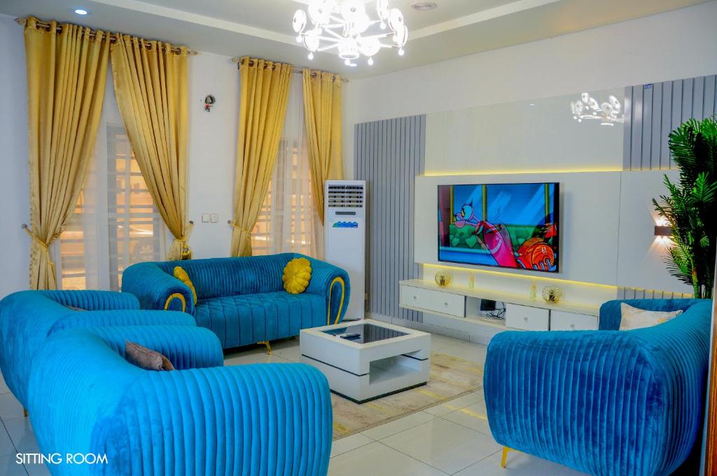 Td luxurious suites, Lekki – Updated 2024 Prices